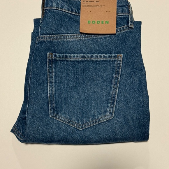 Boden Straight Leg Jean - Picture 2 of 3